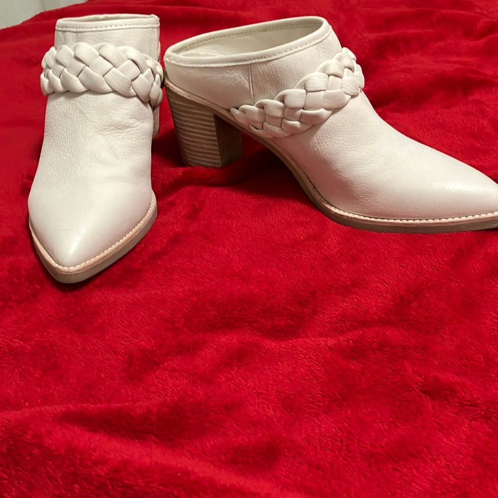 Dolce Vita Mules  Size-9